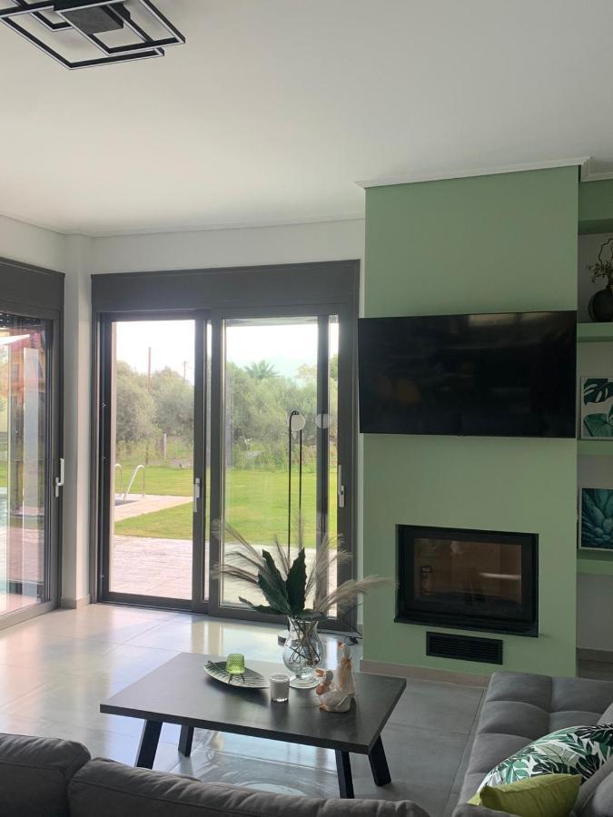 Nostos Luxury Villas With Private Pool In Nafpaktos Exterior foto