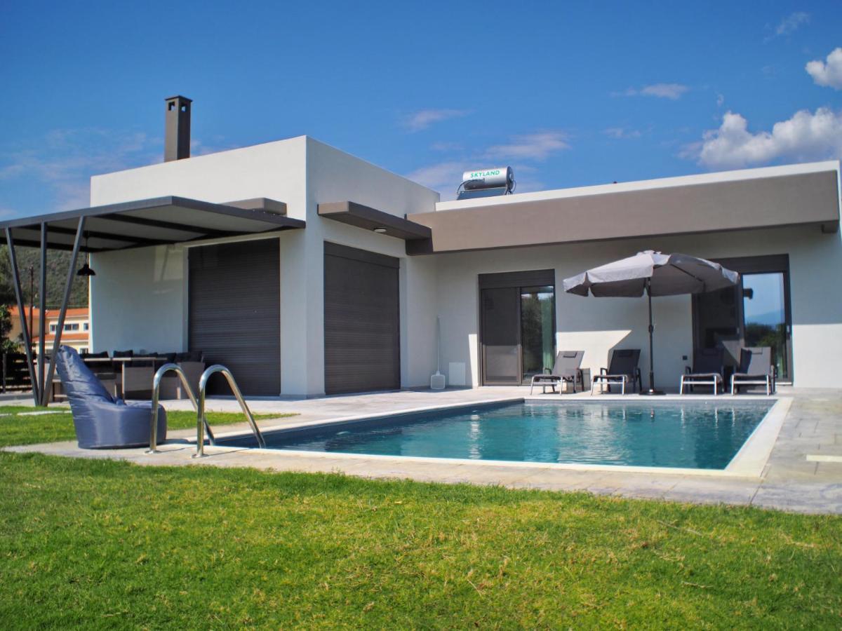 Nostos Luxury Villas With Private Pool In Nafpaktos Exterior foto