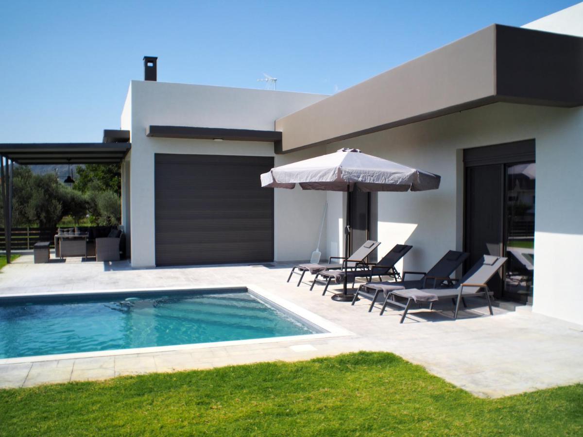Nostos Luxury Villas With Private Pool In Nafpaktos Exterior foto