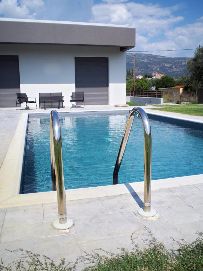 Nostos Luxury Villas With Private Pool In Nafpaktos Exterior foto